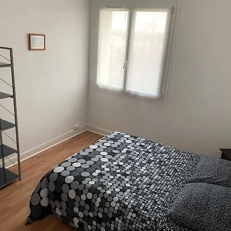 De Charme, 76 M2, Quartier St Gabriel דירה *
